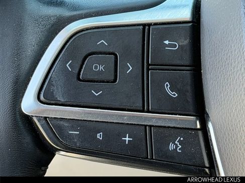 Used 2020 Toyota Highlander Limited FWD image 22
