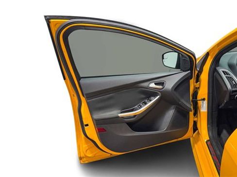 Used 2014 Ford Focus ST w/ Equipment Group 202A image 10