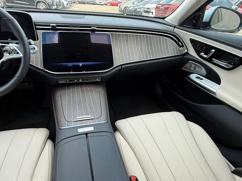 Used 2024 Mercedes-Benz E 450 4MATIC All-Terrain Wagon w/ Digital Light Package image 34
