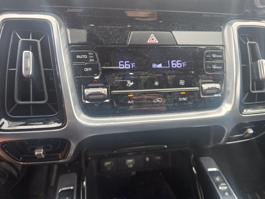 Used 2023 Kia Sorento SX Prestige AWD/4WD image 18