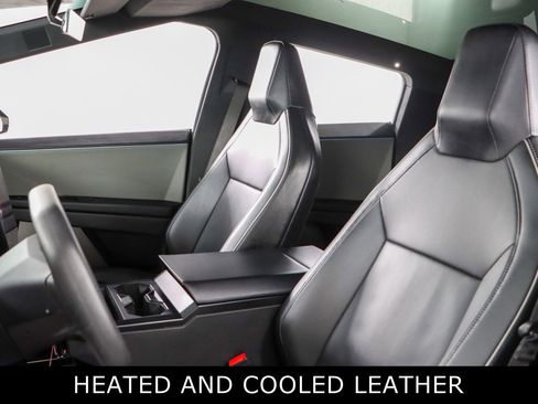 Used 2024 Tesla Cybertruck AWD Crew Cab image 21