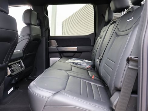 New 2026 Ford F250 Platinum image 17