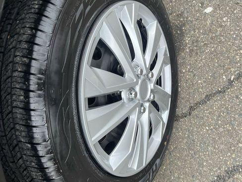 Used 2021 Kia Soul LX image 9