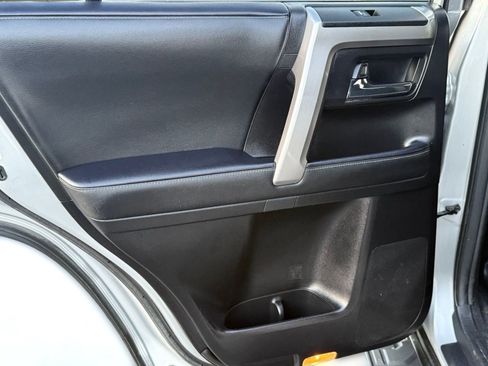 Used 2024 Toyota 4Runner SR5 image 29