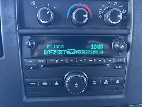 Used 2017 Chevrolet Express 3500 LT w/ LT Preferred Equipment Group image 22