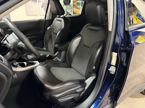 Used 2021 Jeep Compass Latitude AWD/4WD image 29