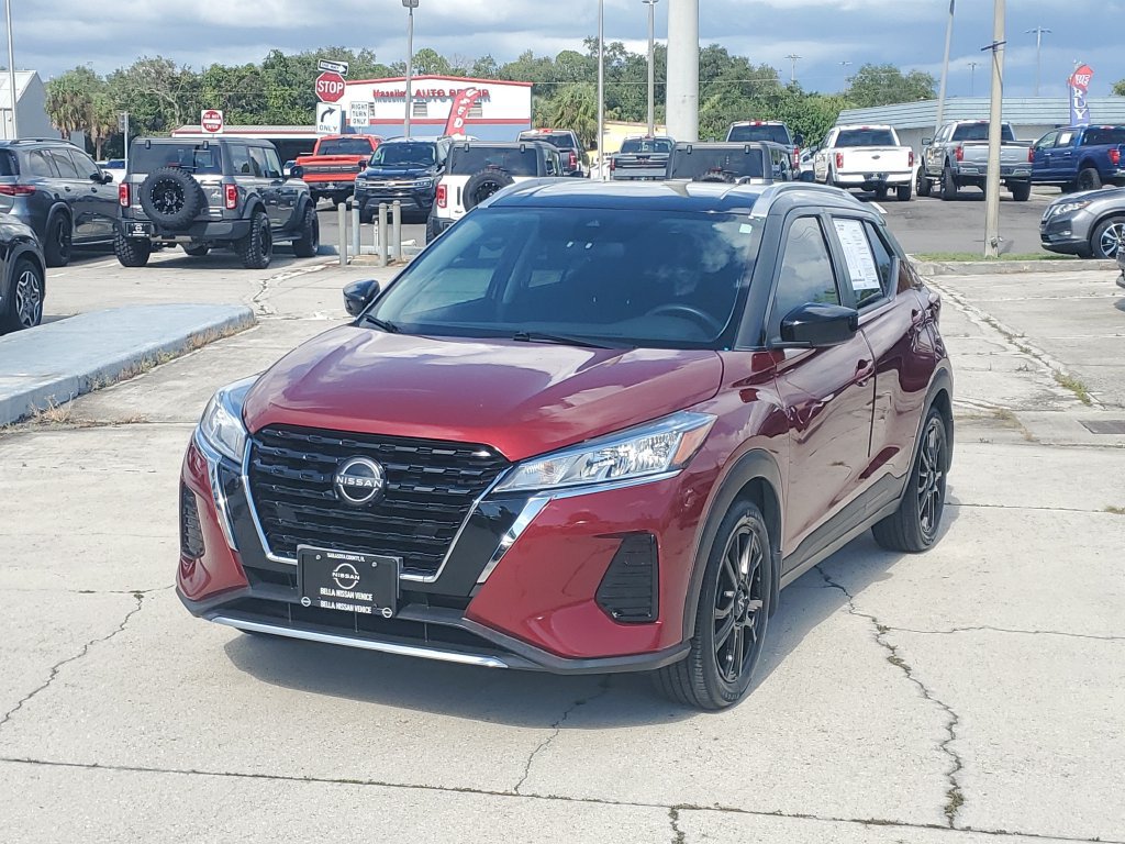 Used 2023 Nissan Kicks SV FWD image 1