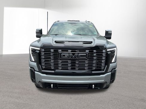 New 2026 GMC Sierra 2500 Denali Ultimate AWD/4WD image 8