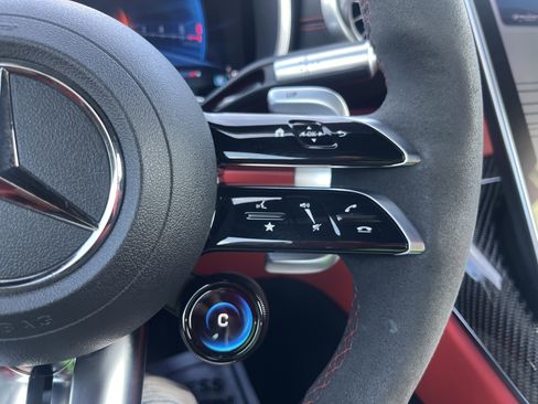 Used 2022 Mercedes-Benz SL 63 AMG 4MATIC image 23