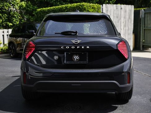 New 2026 MINI Cooper 4-Door Hardtop FWD image 10
