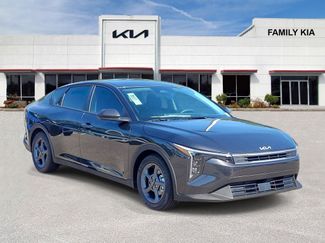 New 2026 Kia K4 FWD 360° Tour