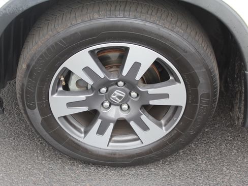 Used 2018 Honda Ridgeline RTL-T image 11