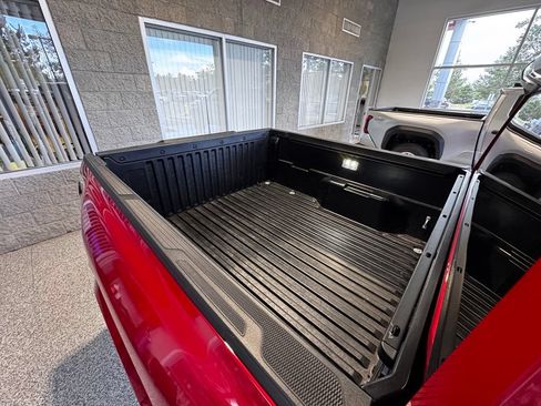 Used 2025 Toyota Tacoma SR5 AWD/4WD image 56