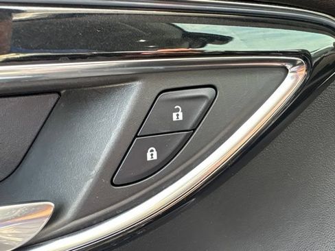 Used 2024 Buick Envision Preferred AWD/4WD image 14