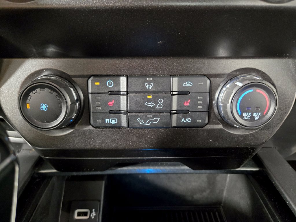 Used 2019 Ford F150 XLT w/ Equipment Group 302A Luxury AWD/4WD image 24
