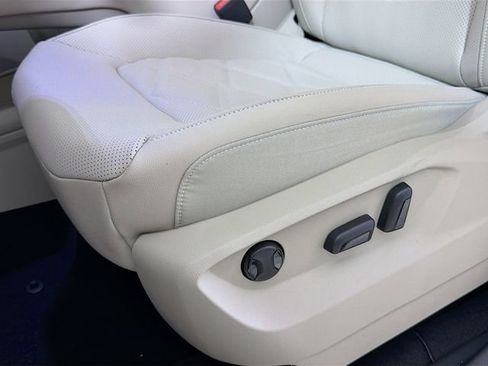 New 2026 Volkswagen Atlas SE image 22