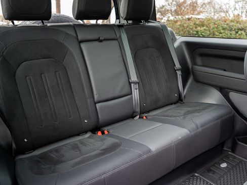 Used 2023 Land Rover Defender 90 Carpathian Edition image 47