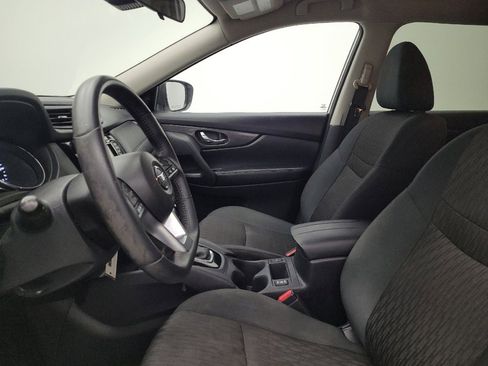 Used 2019 Nissan Rogue S w/ Special Edition Package FWD image 17