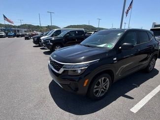 Used 2021 Kia Seltos LX AWD/4WD video 3