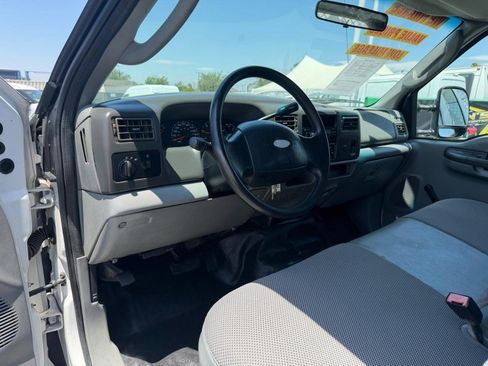 Used 2003 Ford F450 2WD Crew Cab Super Duty image 27