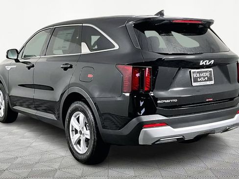 New 2026 Kia Sorento LX image 4