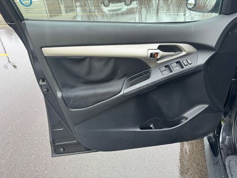 Used 2010 Pontiac Vibe image 13