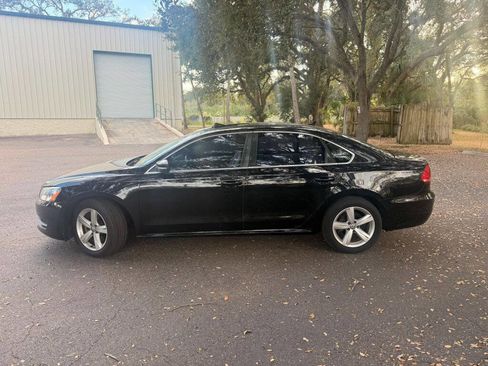 Used 2013 Volkswagen Passat 2.5 SE image 8