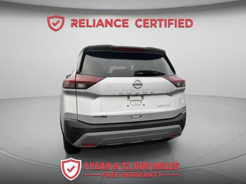 Used 2021 Nissan Rogue SV image 5