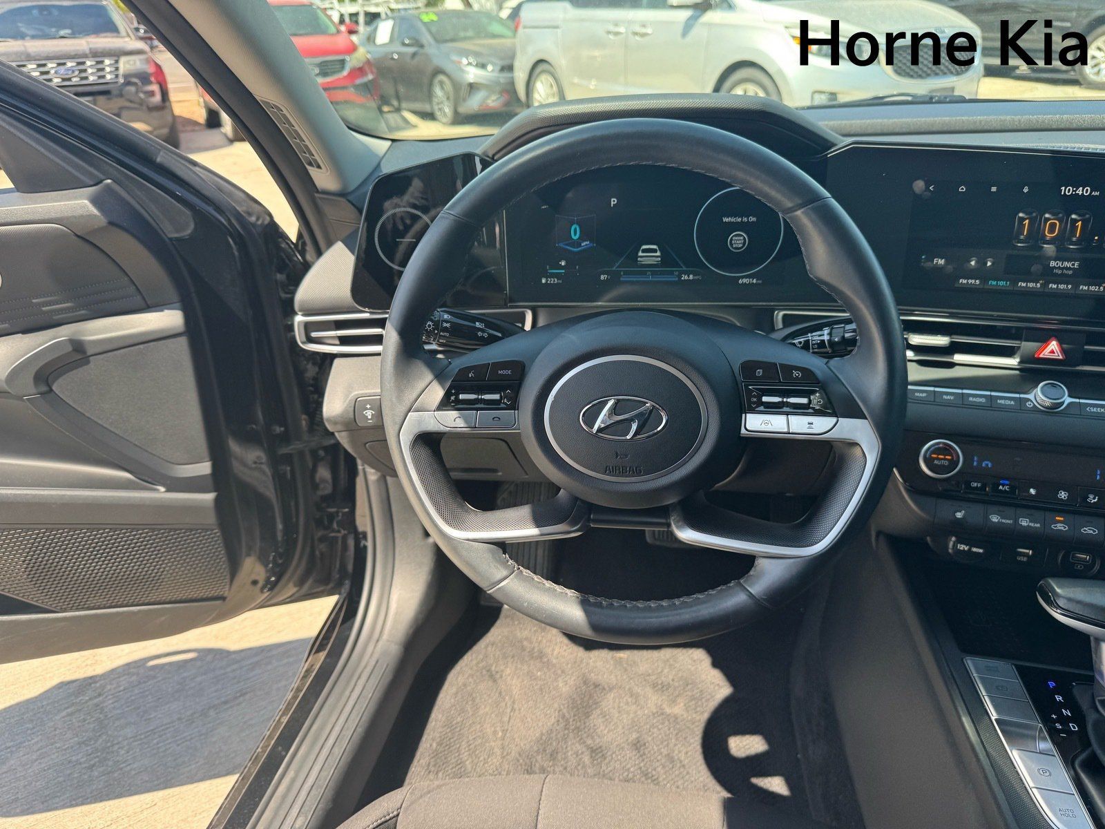 Used 2023 Hyundai Elantra SEL w/ Convenience Package FWD image 16