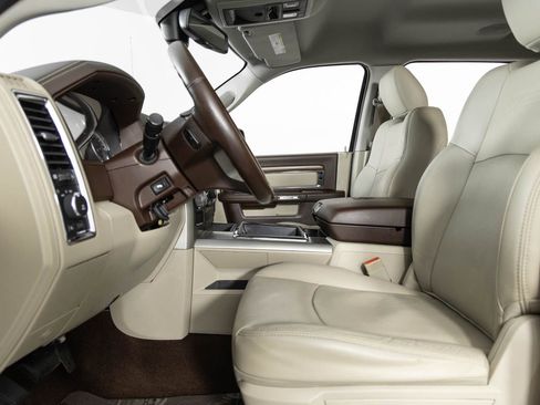 Used 2015 RAM 1500 Laramie w/ Convenience Group image 15