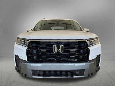 New 2026 Honda Pilot Touring image 10