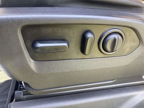 Used 2020 GMC Sierra 1500 AT4 w/ AT4 Premium Package image 16