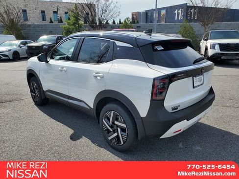 New 2026 Nissan Kicks SV w/ SV Premium Package image 4