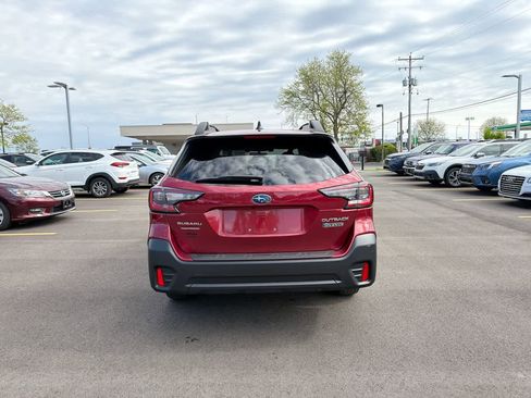 Certified 2022 Subaru Outback Premium AWD/4WD image 12