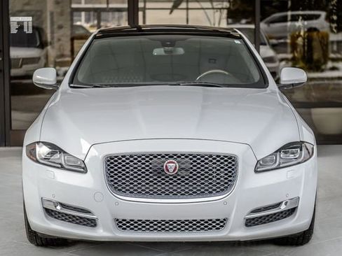 Used 2016 Jaguar XJ L Portfolio image 5