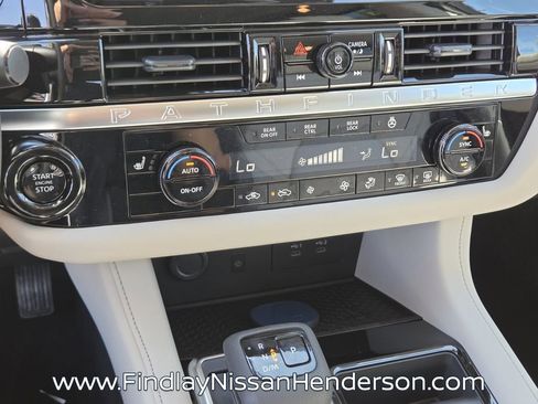 New 2026 Nissan Pathfinder SL AWD/4WD image 15