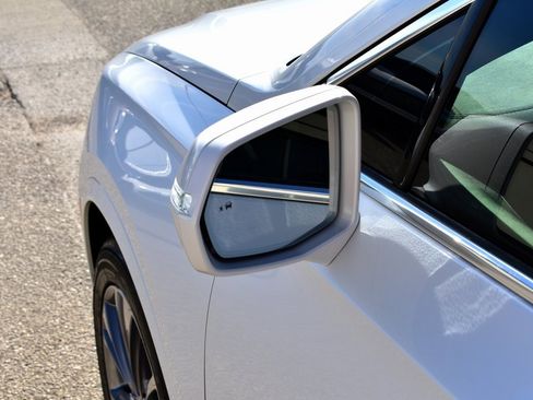 Used 2020 Cadillac XT6 Premium Luxury image 13