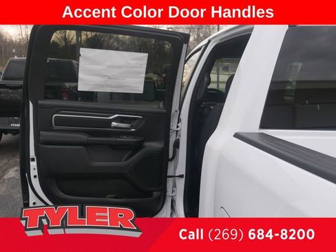 New 2026 RAM 1500 4x4 Crew Cab image 19