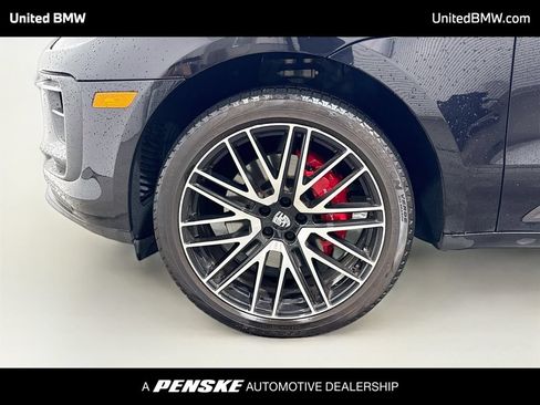 Used 2023 Porsche Macan S AWD/4WD image 2