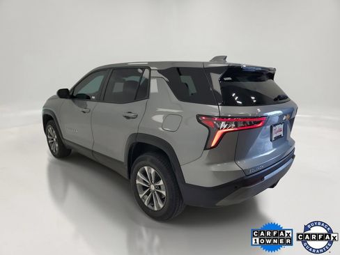 Used 2025 Chevrolet Equinox LT FWD image 5