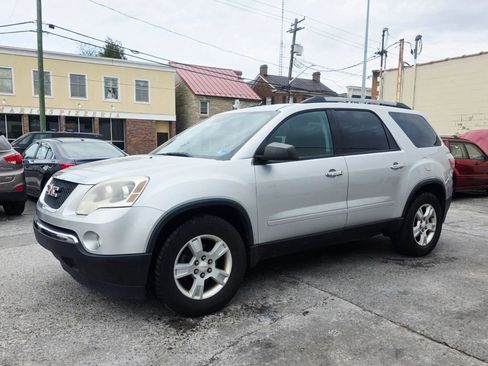 Used 2012 GMC Acadia SLE image 1