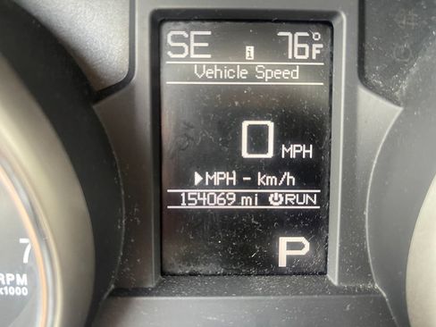 Used 2012 Jeep Grand Cherokee Laredo w/ Laredo E Group AWD/4WD image 16