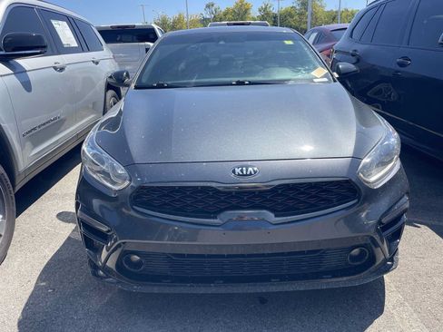 Used 2021 Kia Forte GT-Line w/ GT-Line Premium Package FWD image 2