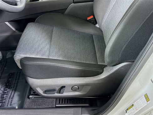 Certified 2023 Nissan Rogue SV image 24