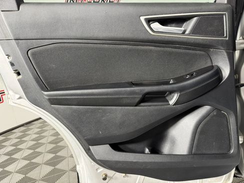 Used 2015 Ford Edge SEL FWD image 39