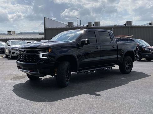Used 2024 Chevrolet Silverado 1500 ZR2 w/ Technology Package AWD/4WD image 8