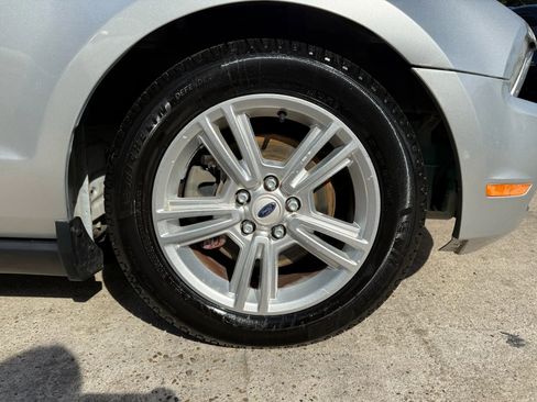 Used 2011 Ford Mustang Coupe w/ Security Pkg image 22