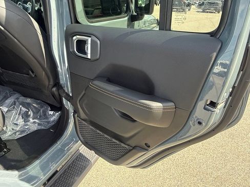 New 2026 Jeep Wrangler Unlimited Sahara AWD/4WD image 24
