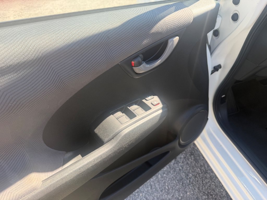 Used 2013 Honda Fit image 25