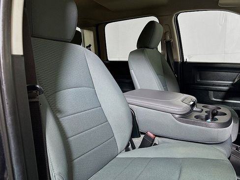 Used 2014 RAM 1500 Express image 25